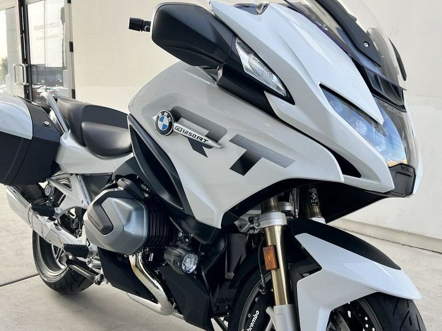 2024 BMW R 1250 RT Alpine White 3