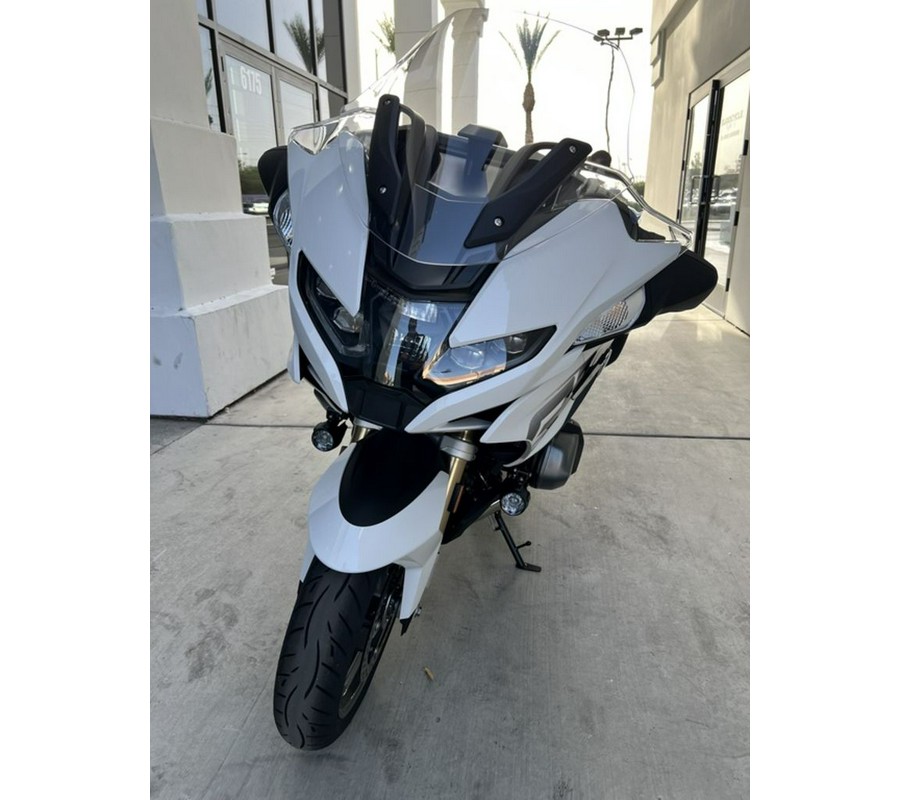 2024 BMW R 1250 RT Alpine White 3