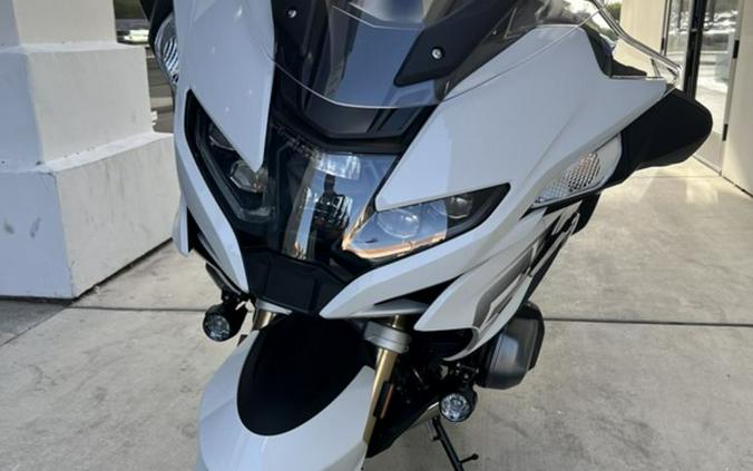 2024 BMW R 1250 RT Alpine White 3