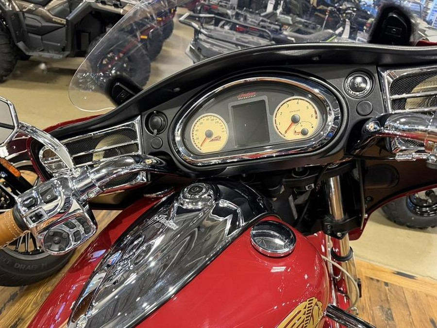 2016 Indian Motorcycle® Chieftain® Indian Red