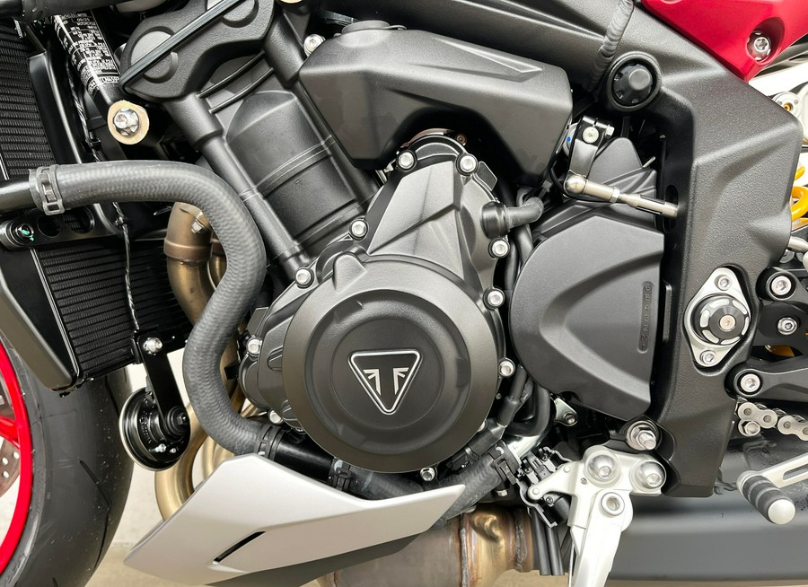 2026 Triumph STREET TRIPLE 765RX