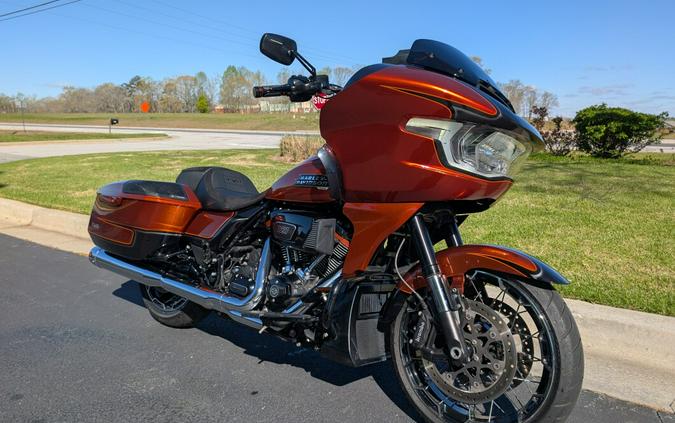 2023 Harley-Davidson® CVO™ Road Glide® Whiskey Neat w/Raven Metallic