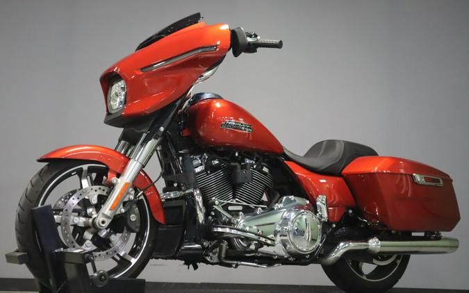 2024 Harley-Davidson Street Glide Whiskey Fire