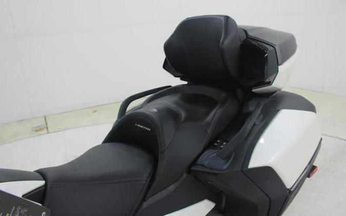 2026 Can-Am Spyder RT Limited Platine