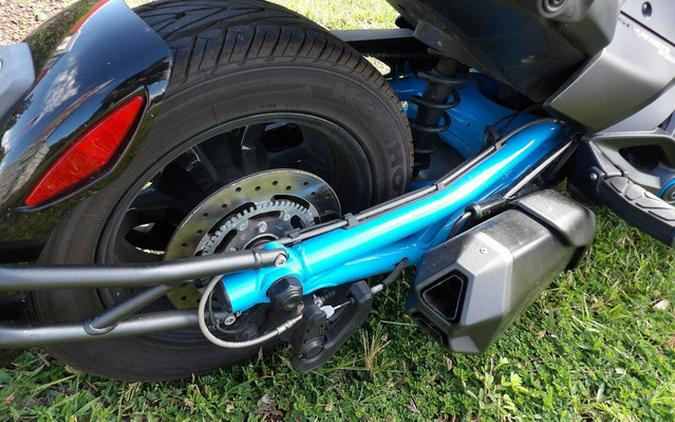 2022 Can-Am Spyder F3 RD S 1330 SE6 BK 22