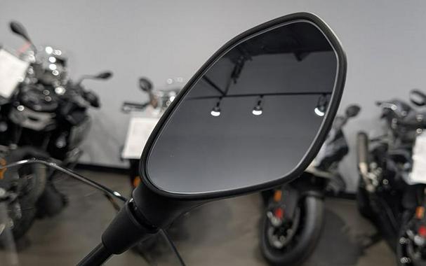 2025 BMW CE 04 Light White