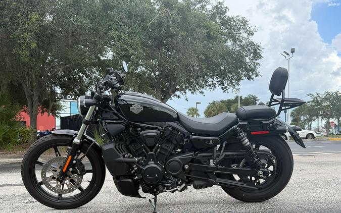 RH975 2025 Nightster