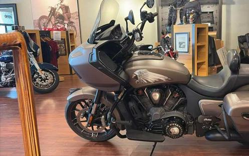 2021 Indian Motorcycle® Challenger® Dark Horse® Bronze Smoke