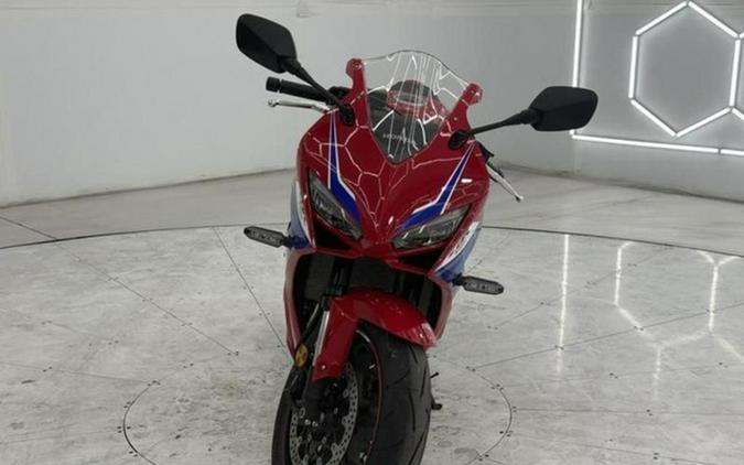 2026 Honda CBR650R E-Clutch