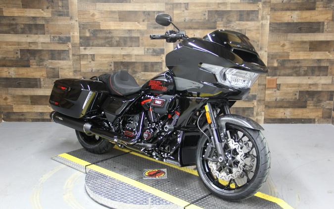 2024 Harley-Davidson CVO™ Road Glide® ST Raven Metallic