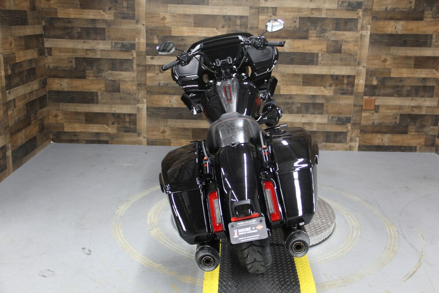 2024 Harley-Davidson CVO™ Road Glide® ST Raven Metallic