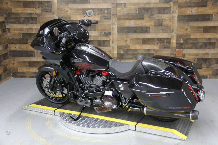 2024 Harley-Davidson CVO™ Road Glide® ST Raven Metallic