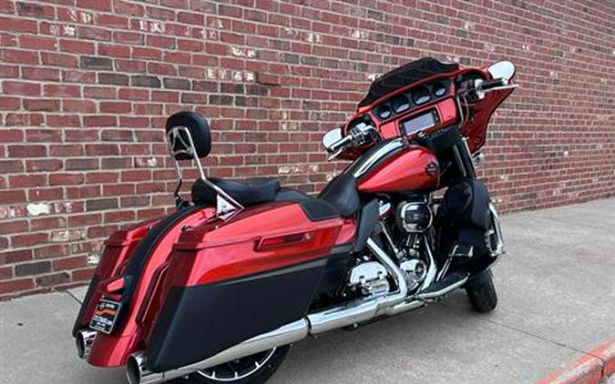 2018 Harley-Davidson CVO™ Street Glide®