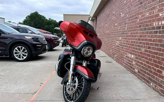 2018 Harley-Davidson CVO™ Street Glide®