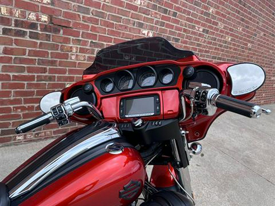 2018 Harley-Davidson CVO™ Street Glide®