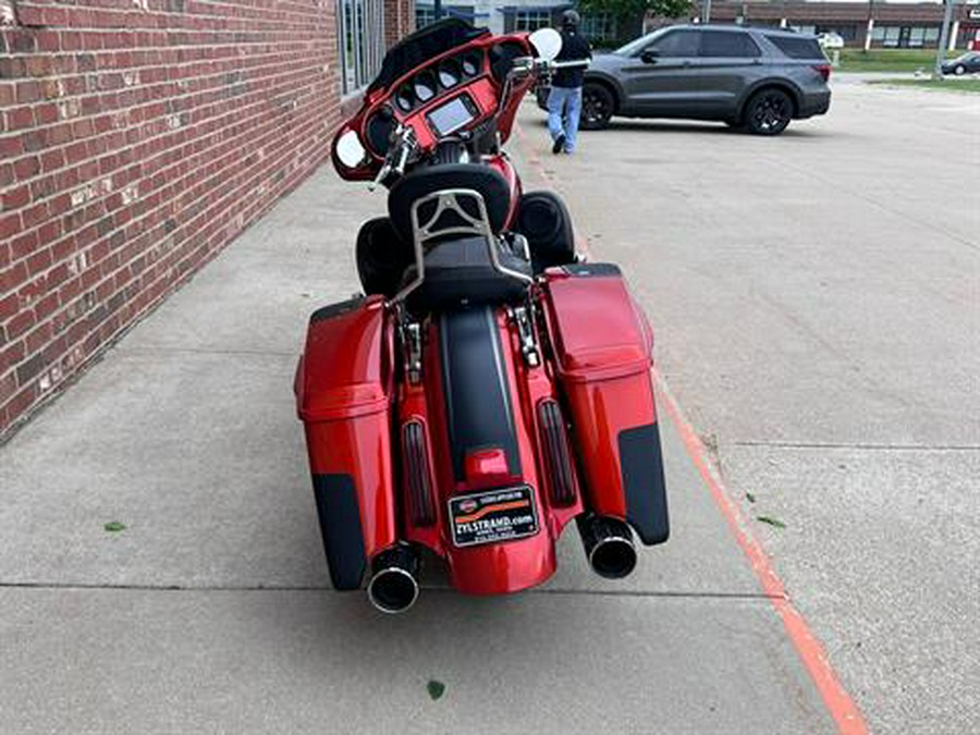 2018 Harley-Davidson CVO™ Street Glide®