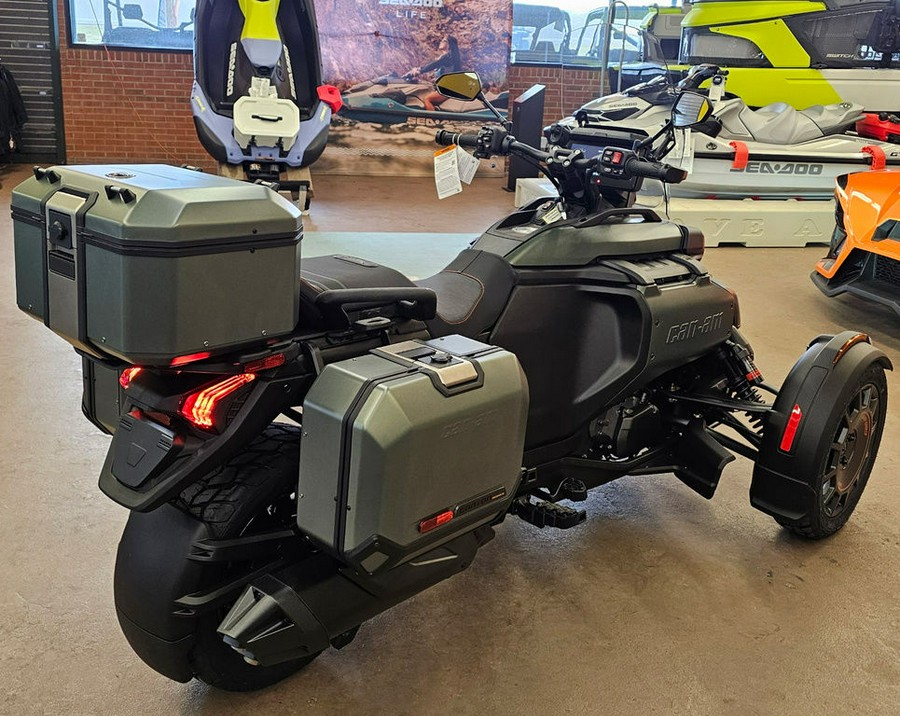 2025 Can-Am® Canyon Redrock