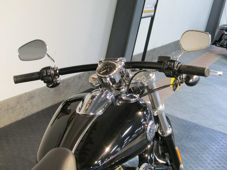 2015 Harley-Davidson® FXSB - Softail® Breakout®