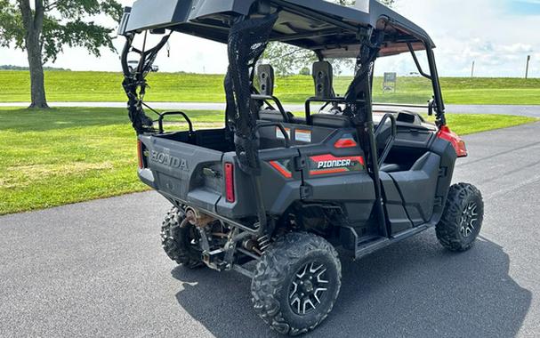 2018 Honda Pioneer 700-4 Deluxe