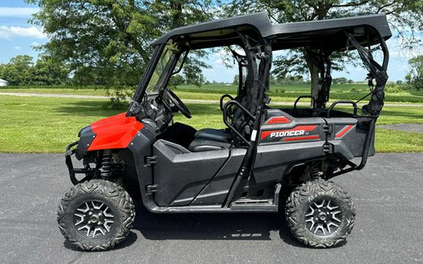 2018 Honda Pioneer 700-4 Deluxe