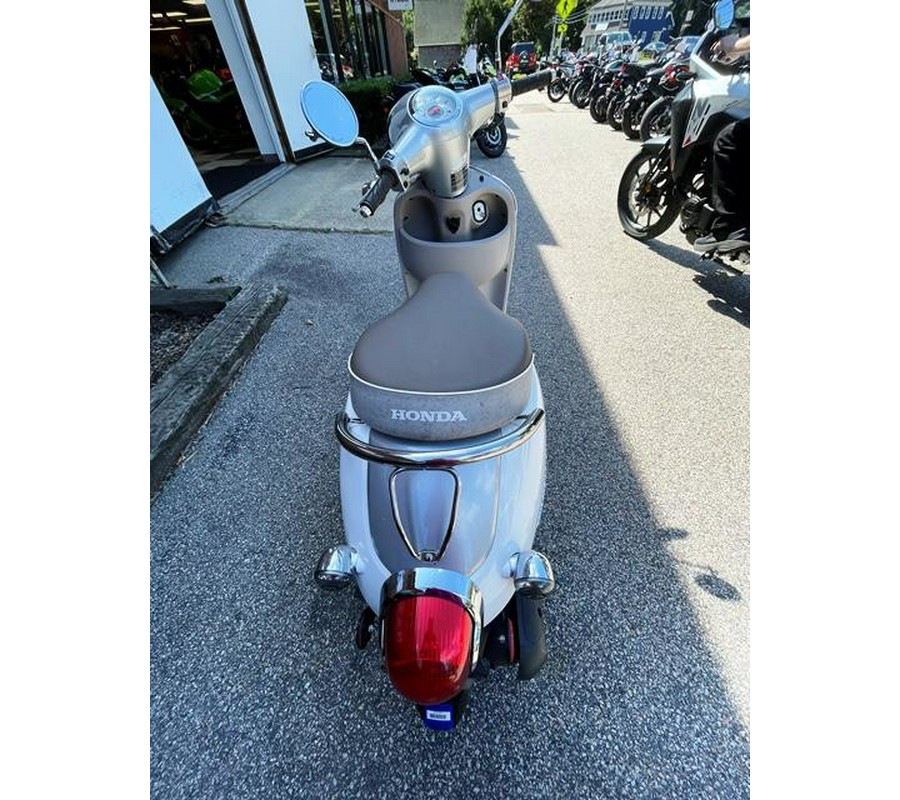 2015 Honda METROPOLITAN