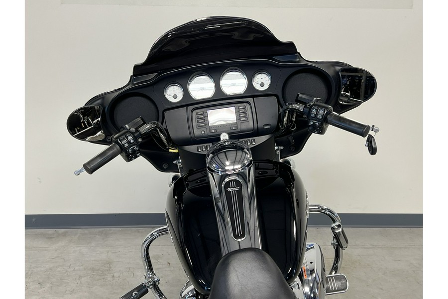 2019 Harley-Davidson® Street Glide® FLHX