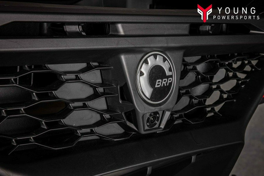 2025 Can-Am Maverick R X rs With SMART-SHOX