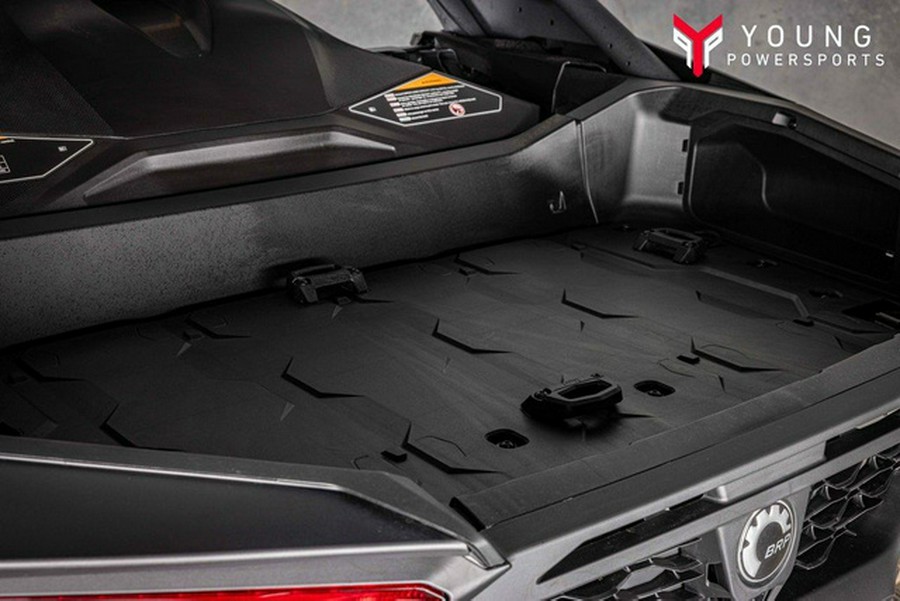 2025 Can-Am Maverick R X rs With SMART-SHOX