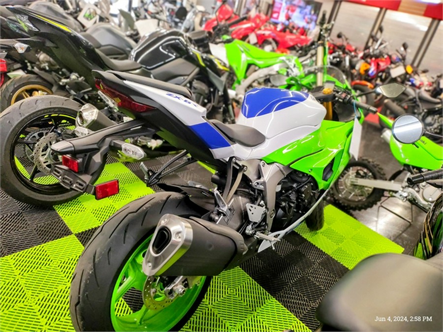 2024 Kawasaki Ninja ZX-6R ABS KRT Edition 40th anniversary