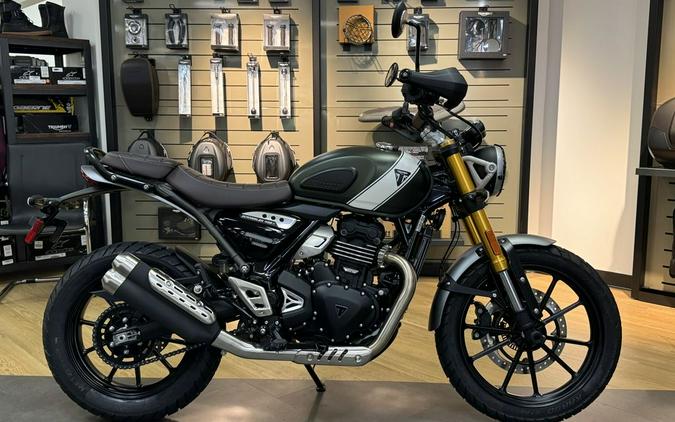 2024 Triumph Scrambler 400 X Matte Khaki Green / Fusion White