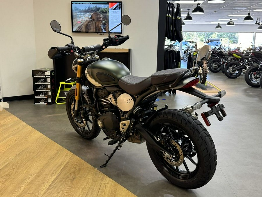 2024 Triumph Scrambler 400 X Matte Khaki Green / Fusion White