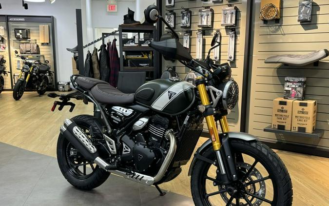 2024 Triumph Scrambler 400 X Matte Khaki Green / Fusion White