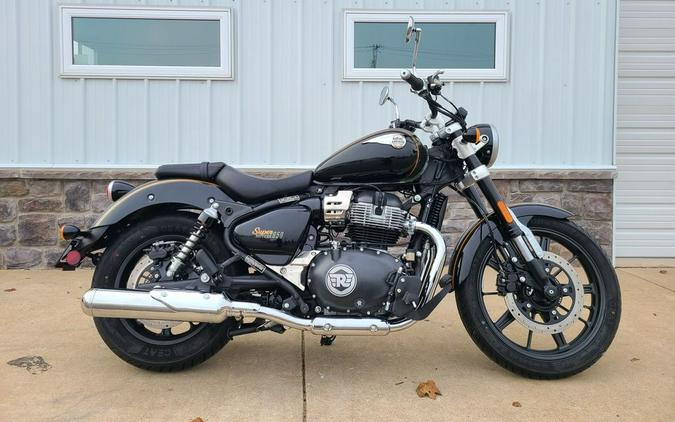 2024 Royal Enfield Super Meteor 650 Review [17 Fast Facts]