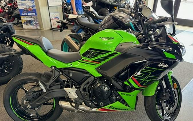 2024 Kawasaki Ninja 650 KRT Edition ABS