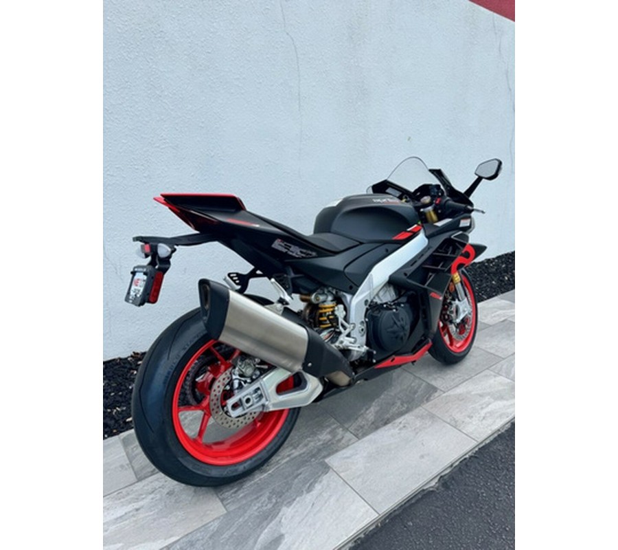 2024 Aprilia RSV4 1100