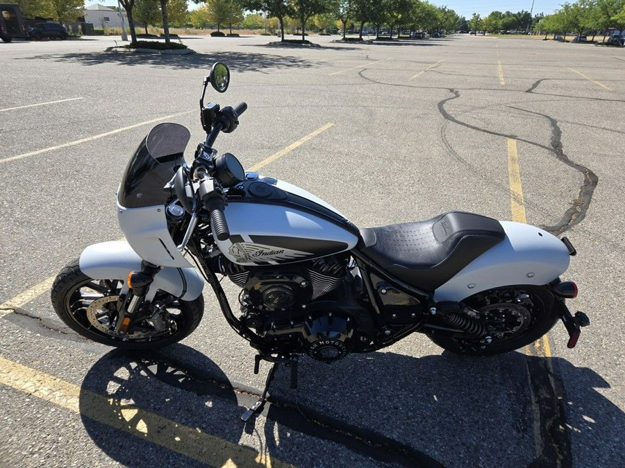 2024 Indian Motorcycle® Sport Chief Ghost White Metallic Smoke
