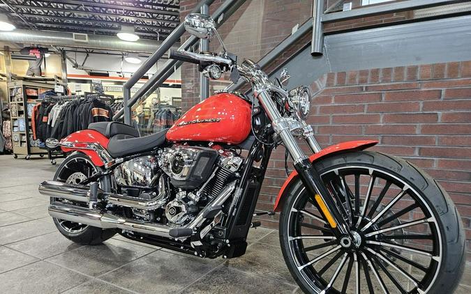 2025 Harley-Davidson Breakout Review: 11 Fast Facts