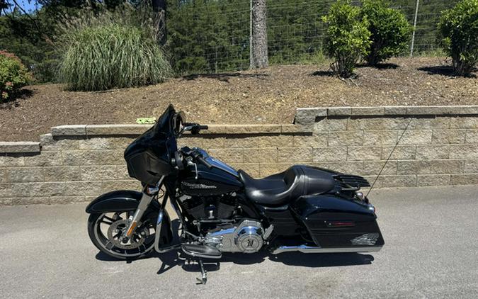 2015 Harley-Davidson FLHXS