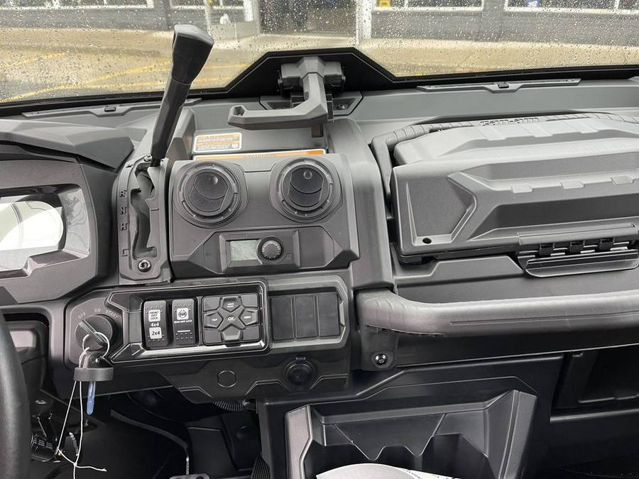 2024 Can-Am® Defender MAX Limited HD10 Wildland Camo