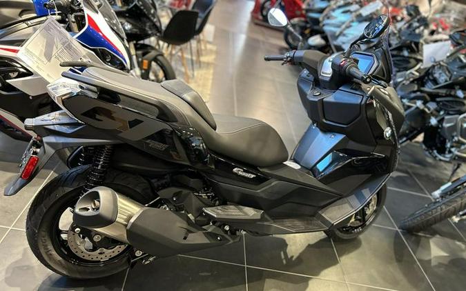 2024 BMW C 400 GT Triple Black