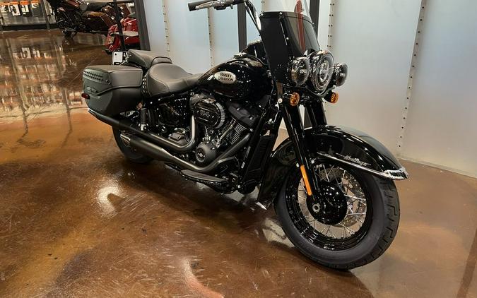 2024 Harley-Davidson Softail® Heritage Classic 114