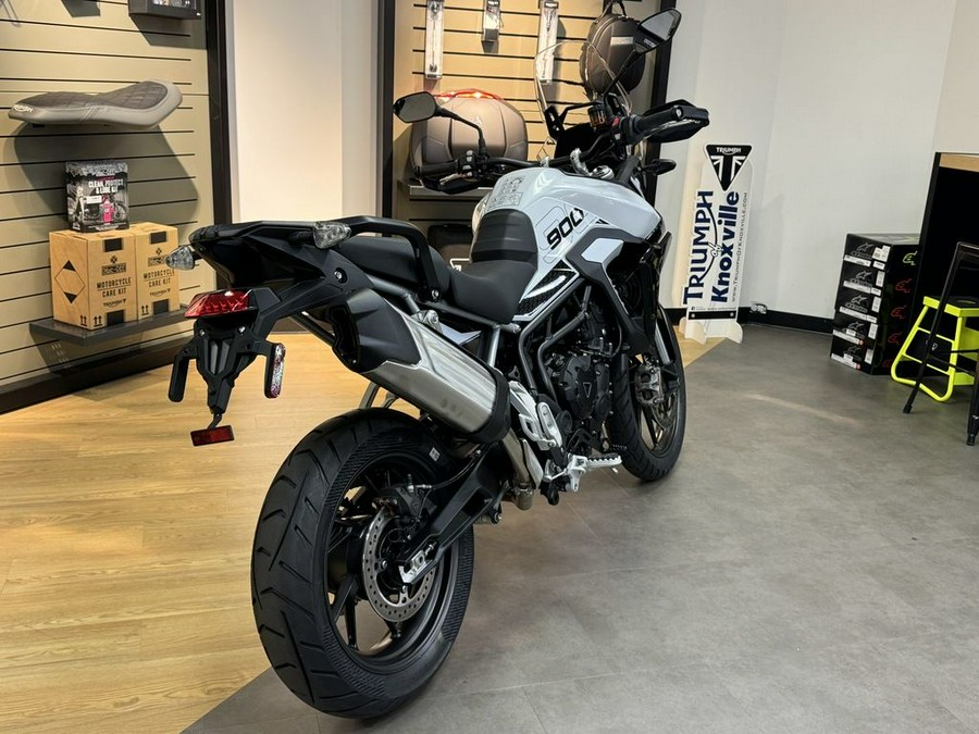 2024 Triumph Tiger 900 GT Snowdonia White / Sapphire Black