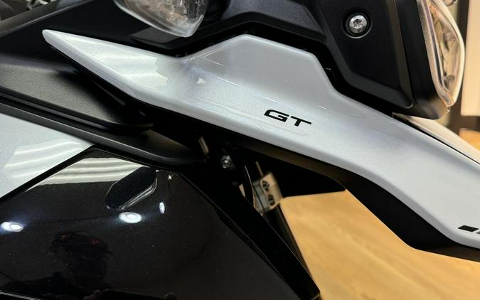 2024 Triumph Tiger 900 GT Snowdonia White / Sapphire Black