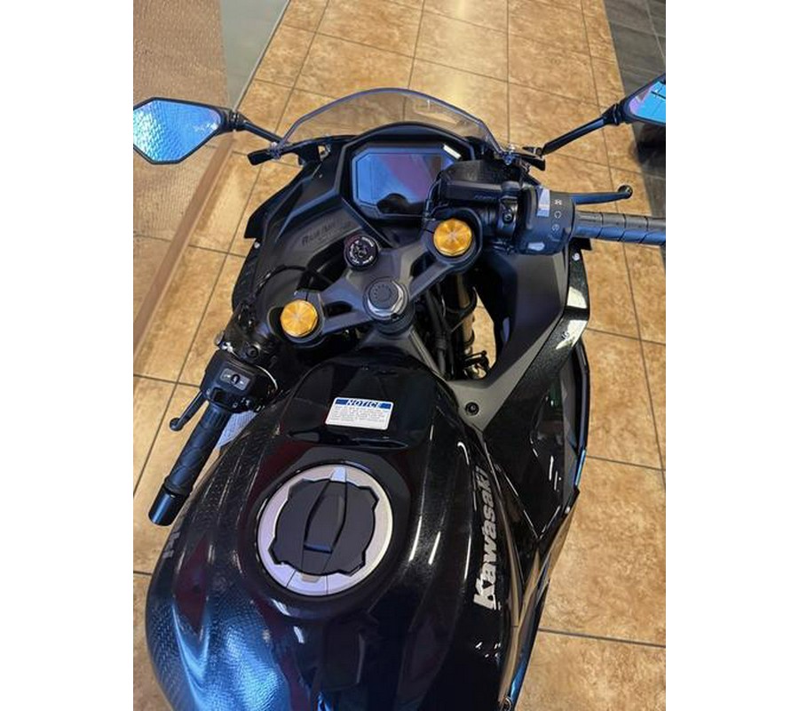 2025 Kawasaki NINJA® ZX™-4R ABS