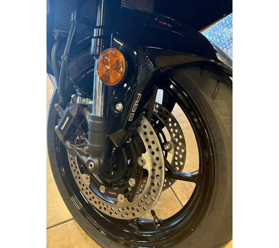 2025 Kawasaki NINJA® ZX™-4R ABS