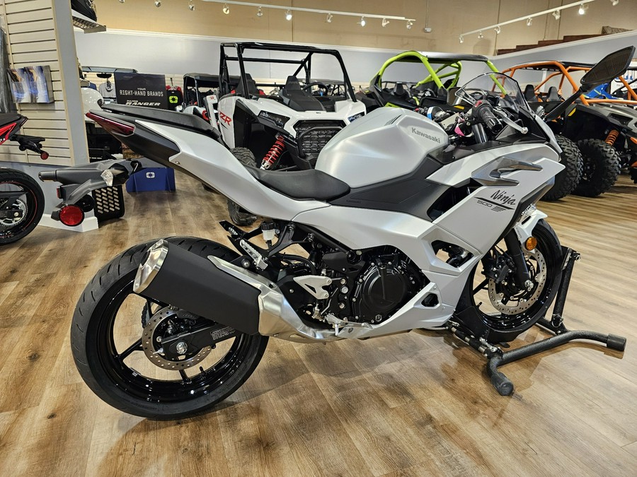 2024 Kawasaki Ninja® 500 ABS