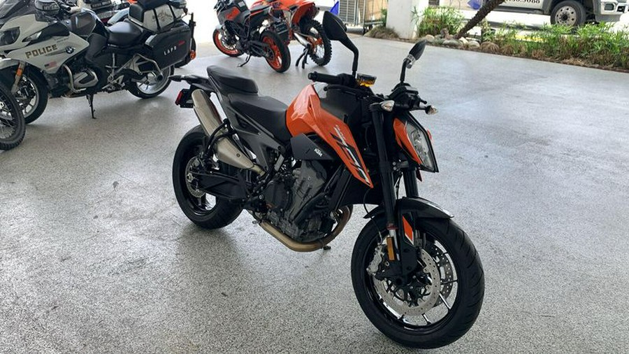New 2024 KTM 790 DUKE