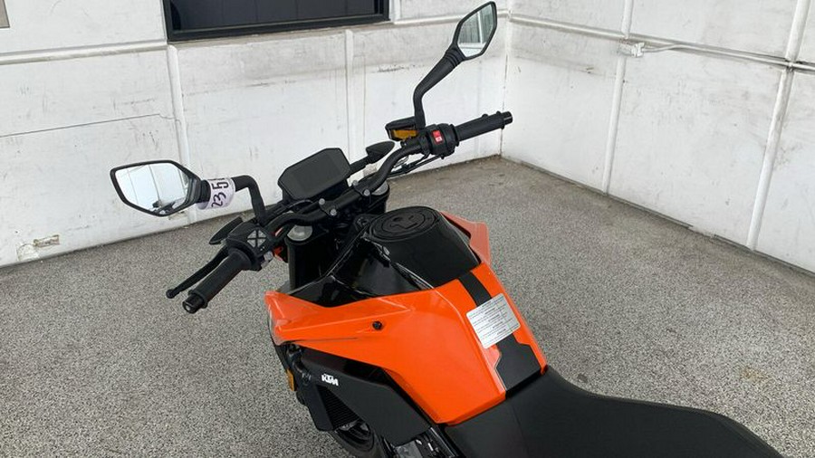 New 2024 KTM 790 DUKE