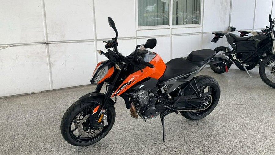 New 2024 KTM 790 DUKE