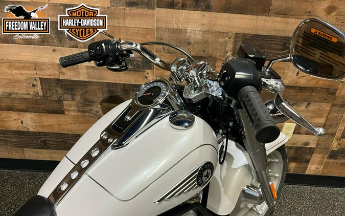 2026 Harley-Davidson® Fat Boy® White Onyx Pearl - Chrome FLFB